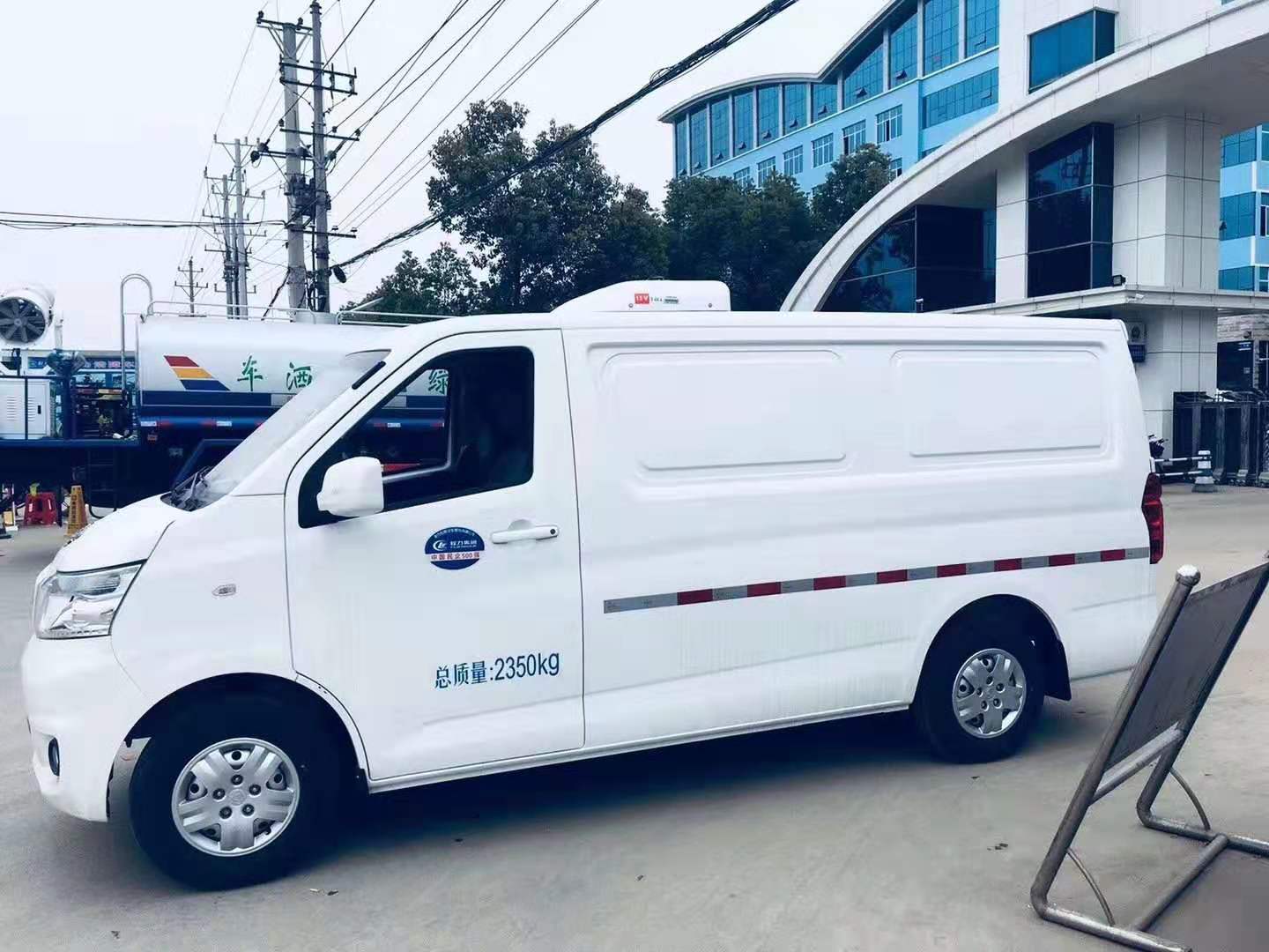 現市場唯一一款國六面包冷藏車，長安睿行國六冷藏車圖片展示
