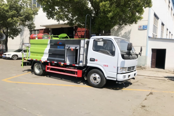 東風小多利卡抑塵車（藍牌方罐-30米霧炮-CLW5042TDY5）