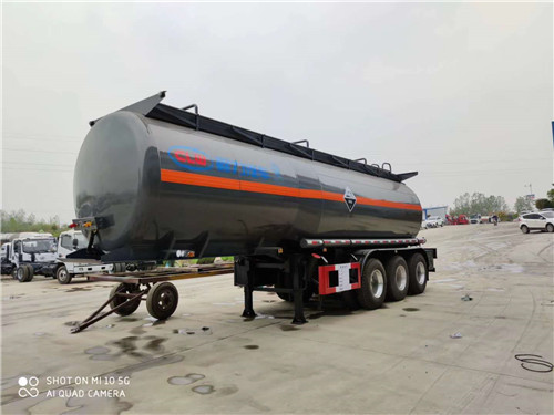 28立方腐蝕性物品罐式運輸半掛車詳細參數及配置