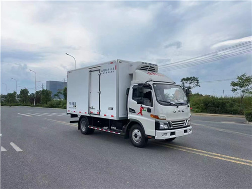 輕卡冷藏車人氣比拼誰(shuí)勝出?