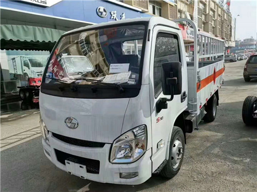 特大好消息 上汽躍進國六氣瓶運輸車北京環保已下發，可在北京上牌，暢行無阻！ (3).jpg
