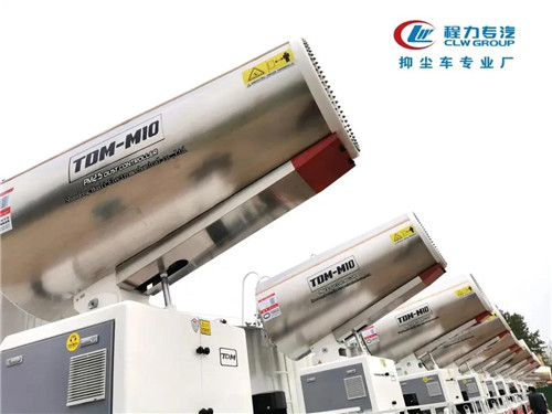 程力集團抑塵車專業(yè)廠,程力速度,程力品牌。 國內(nèi)市場自3月中旬,開工復產(chǎn)擴能以來,各廠突擊疫情期間積壓的訂單和井噴式報復性消費訂單,正如火如荼日夜加班加點趕產(chǎn)。各種大額訂單發(fā)車場景,感染著身邊的每一位員工,有的用戶為搶訂專用汽車和應急裝備,排隊爭搶簽約支付定金,不少用戶提著全款等候在車間,產(chǎn)品下線就被搶購一空,出現(xiàn)了一車難求的壯觀局面。小編特編輯幾組場景圖片,以饗讀者。 程力集團抑塵車專業(yè)廠,程力速度,程力品牌。 國內(nèi)市場自3月中旬,開工復產(chǎn)擴能以來,各廠突擊疫情期間積壓的訂單和井噴式報復性消費訂單,正如火如荼日夜加班加點趕產(chǎn)。各種大額訂單發(fā)車場景,感染著身邊的每一位員工,有的用戶為搶訂專用汽車和應急裝備,排隊爭搶簽約支付定金,不少用戶提著全款等候在車間,產(chǎn)品下線就被搶購一空,出現(xiàn)了一車難求的壯觀局面。小編特編輯幾組場景圖片,以饗讀者。