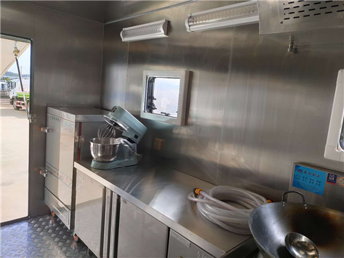 1589426752130911.jpg 國(guó)五東風(fēng)多利卡餐車(chē) (7).jpg