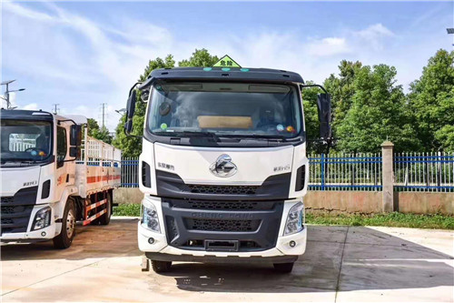 1597284402877245.jpg 國六東風柳汽42危險品廂式車 (3).jpg