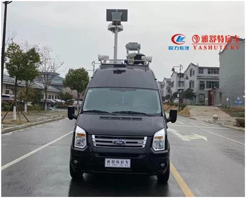 因此，程力雅舒特旅居廠今年最新設計生產了此款指揮車：福特新世代指揮車。