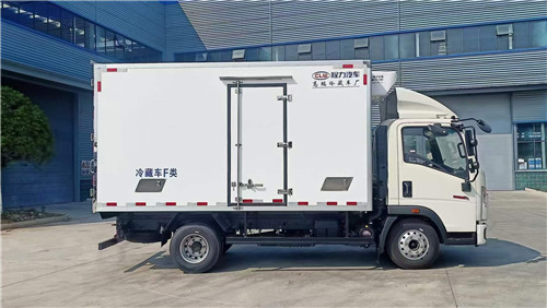國六重汽豪沃小金牛4.2米冷藏車 國六重汽豪沃小金牛4.2米冷藏車