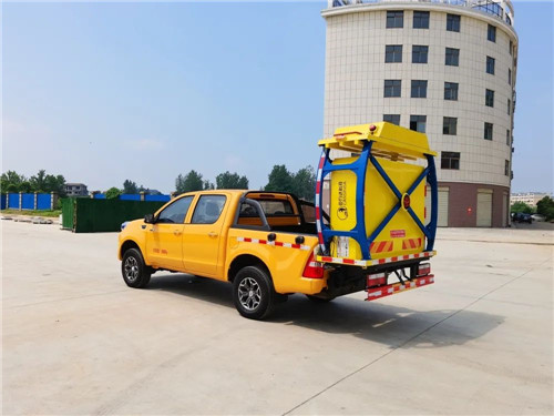 1652862611131113.jpg 福田皮卡防撞緩沖車 (2).jpg