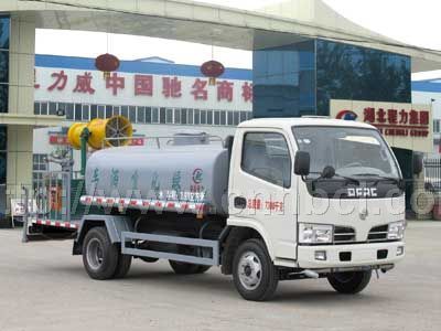 國(guó)四東風(fēng)銳鈴綠化噴藥車，打藥車