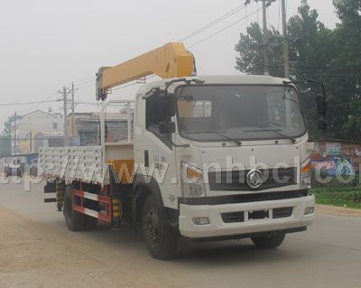 國(guó)四東風(fēng)153隨車吊配5噸、6.3噸吊機(jī)