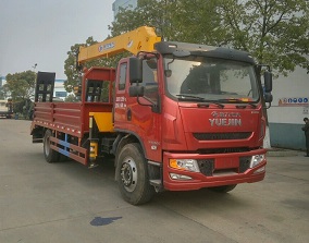 國(guó)五上汽依維柯廂長(zhǎng)5米隨車起重運(yùn)輸車 